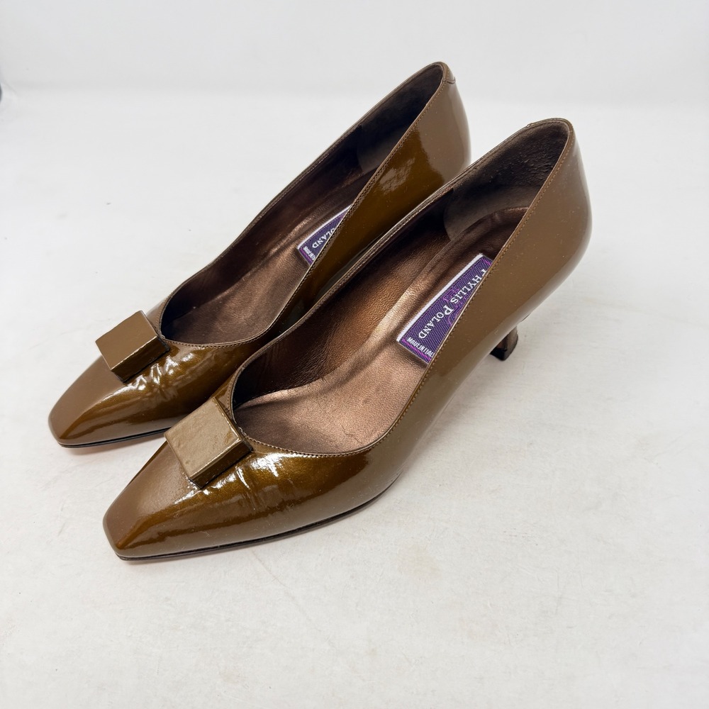 Phyllis Poland Heels Brown 8 Patent Leather Square Toe Kitten Heel Made in Italy